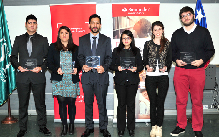 Alumnos y una académica reciben Beca Santander Iberoamérica 2015