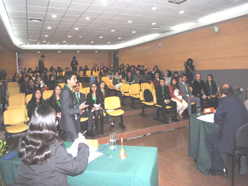 Definidos los protagonistas de cuartos de final en el Torneo Nacional de Debates Santo Tomás