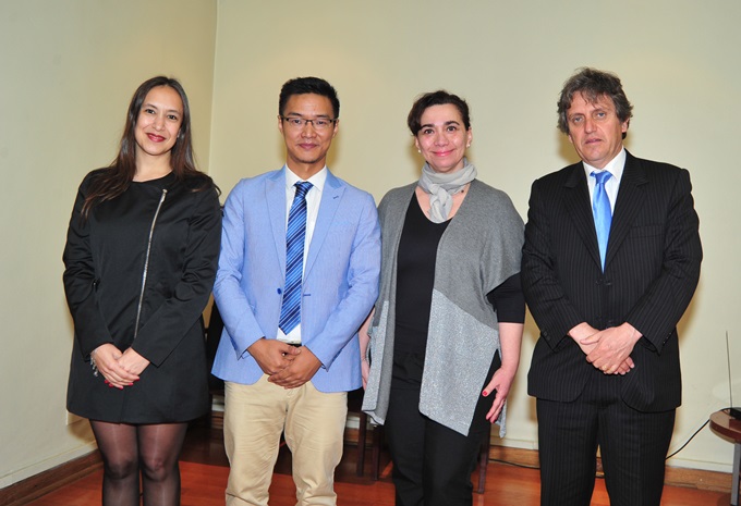 En Santiago se realizó conferencia sobre el manejo del dolor a través de la medicina china y occidental