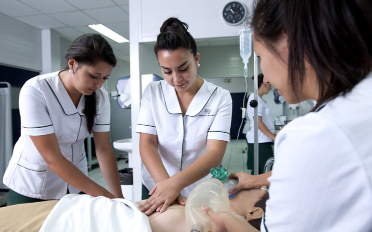 Destacan importancia de Técnicos en Enfermería en la promoción de la salud