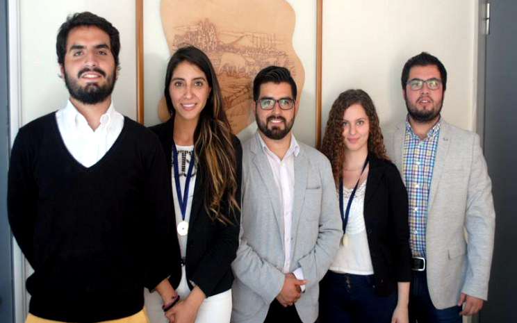 Equipo de Santo Tomás Viña del Mar gana el torneo interuniversitario de debates “Ex Umbra in Solem”