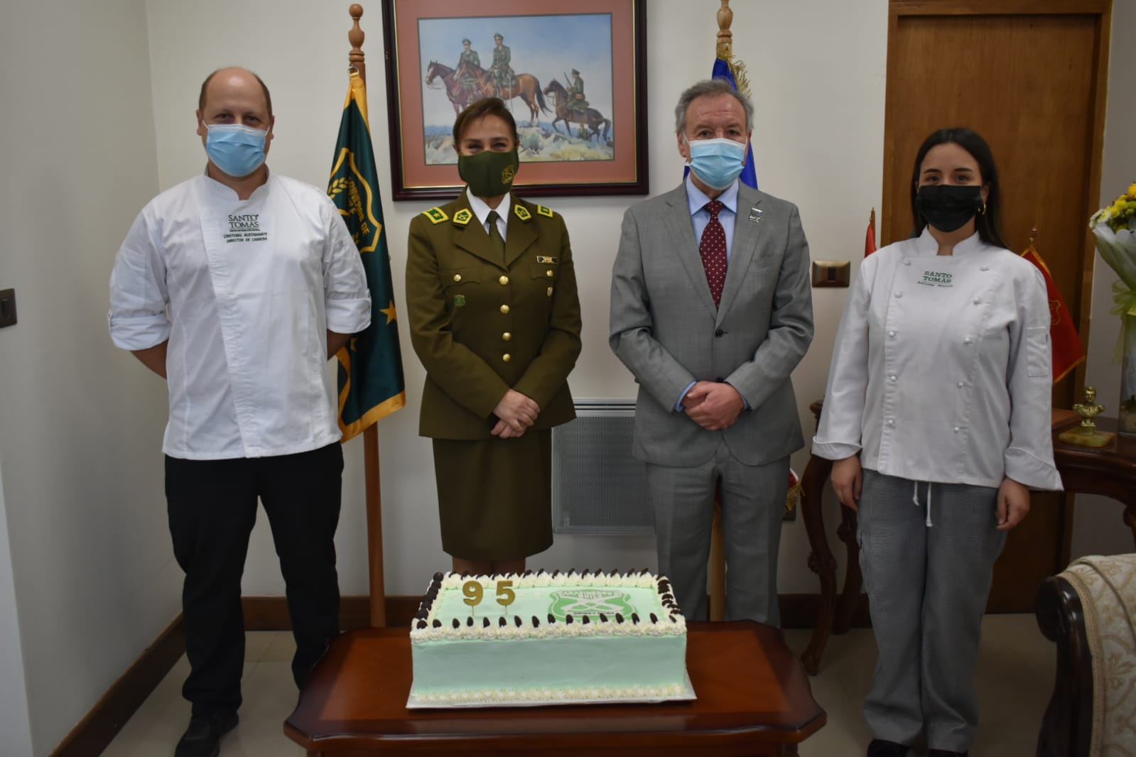 Santo Tomás Chillán saluda a Carabineros en su aniversario n°95