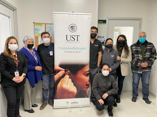 UST Talca y CESFAM La Florida realizaron operativo audiológico a participantes del programa Más Adultos Mayores