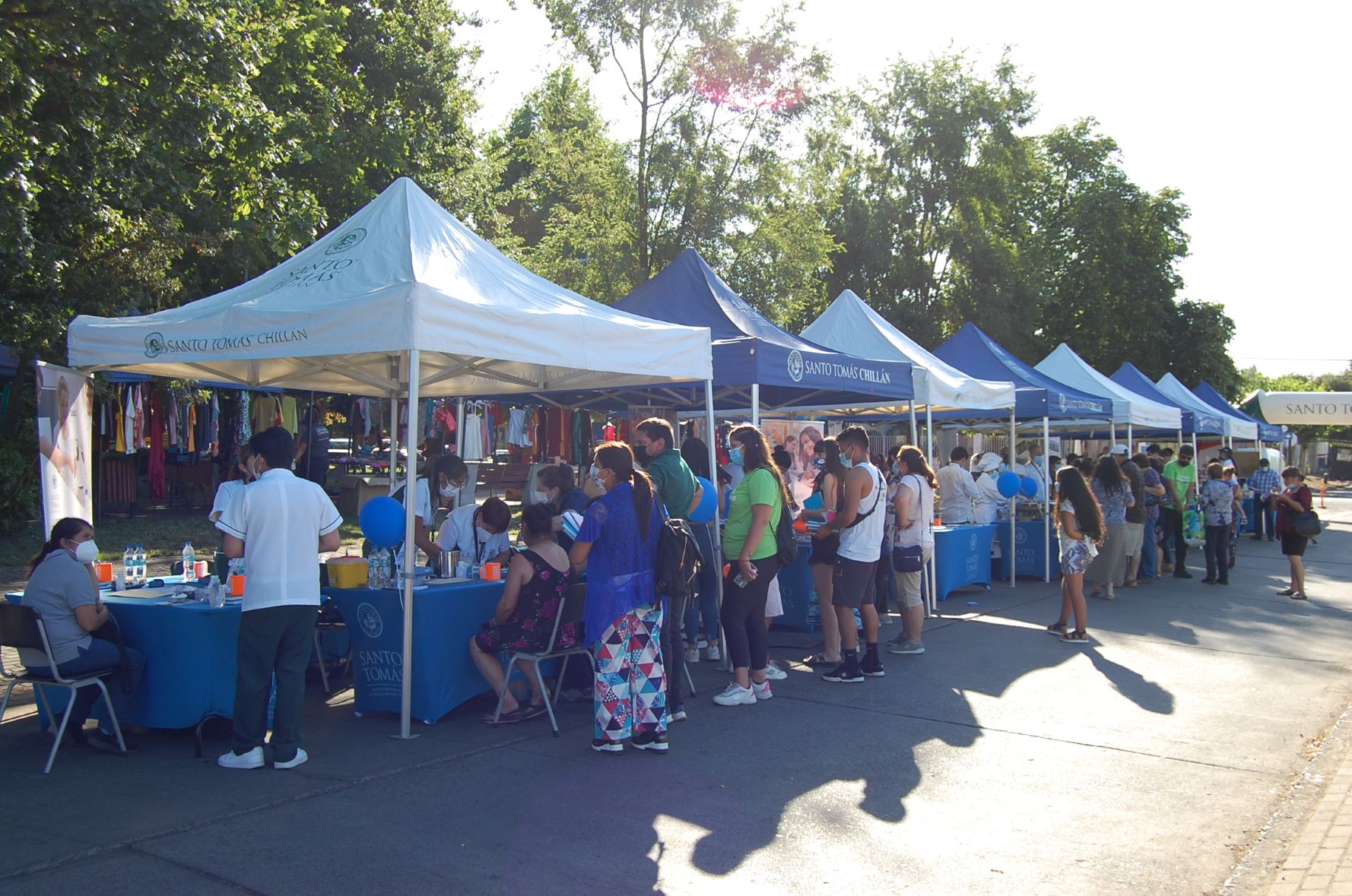 Trabajos Voluntarios: Feria de Servicios de tomó la plaza de Pinto