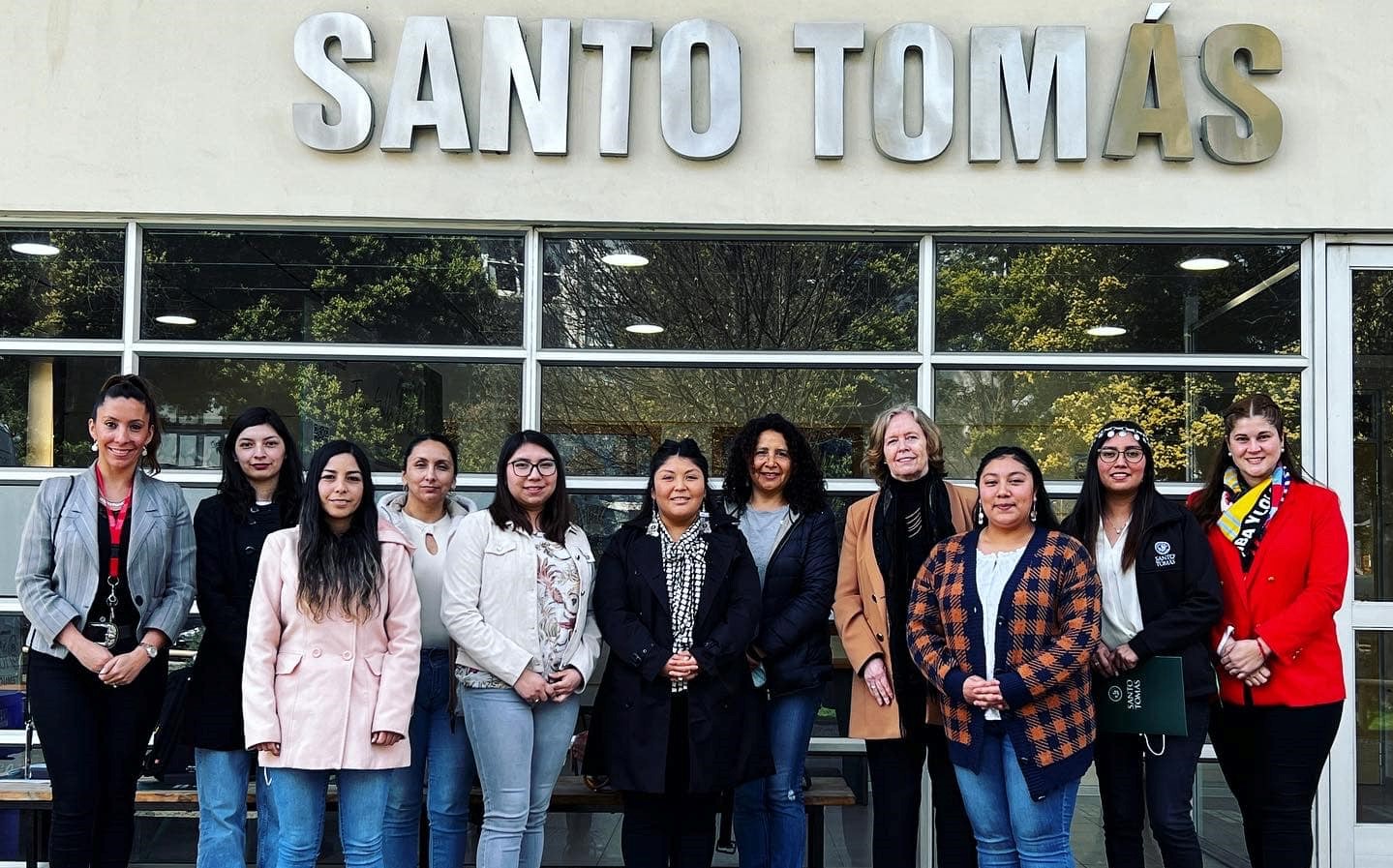 Estudiantes y colaboradoras fueron reconocidas en el Día Internacional de la Mujer Indígena