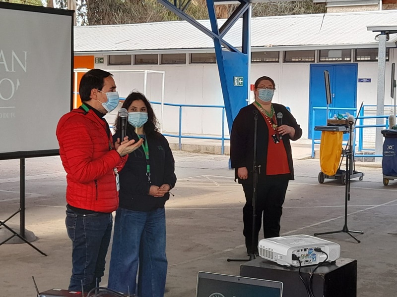 Santo Tomás dio a conocer la Escuela de Emprendedores a apoderados CIMI