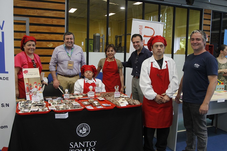 Estudiantes llegaron en masa a Feria de Empleabilidad, Emprendimiento e Innovación en Talca