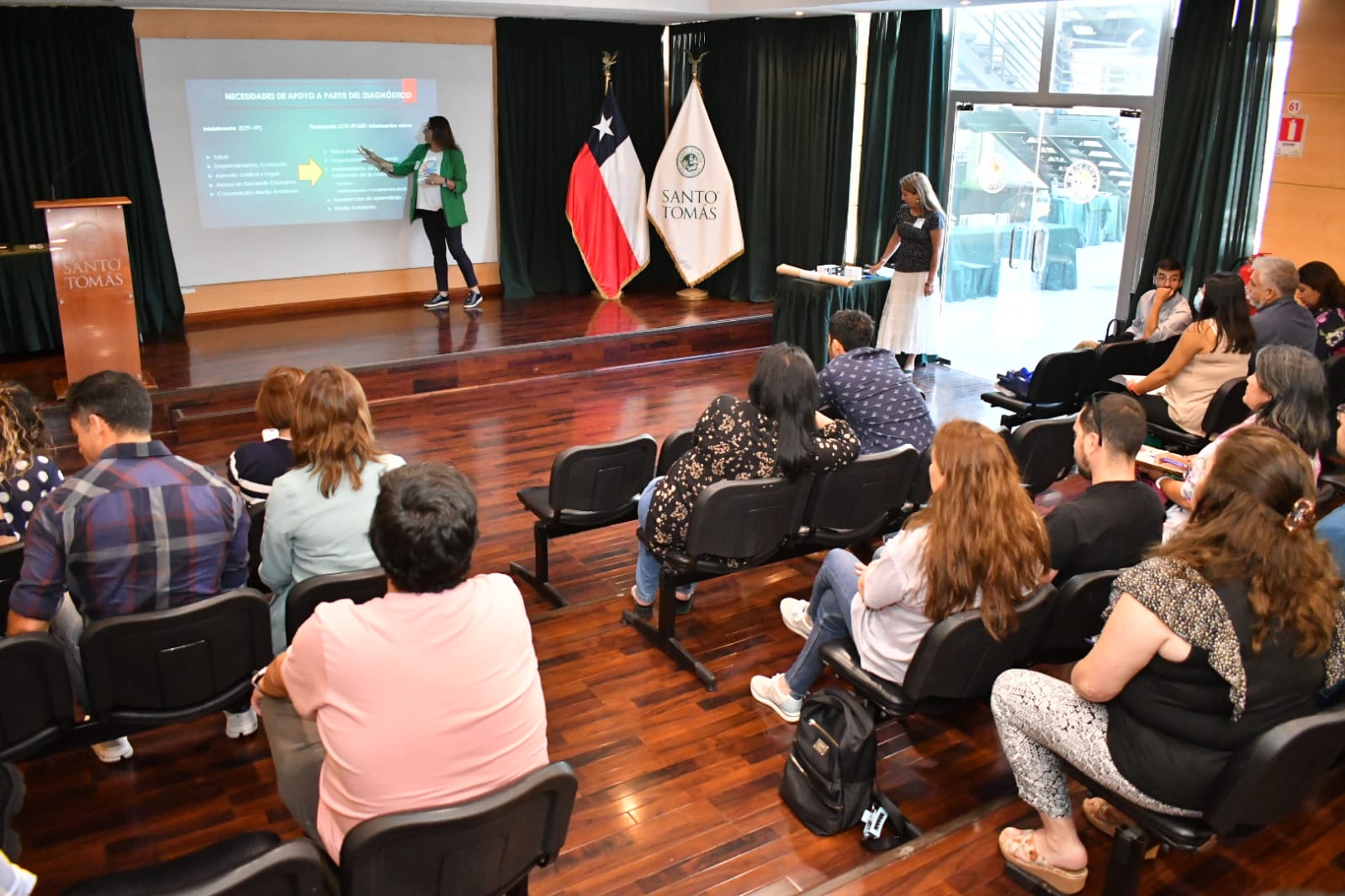 Santo Tomás desarrolla primera reunión técnica ampliada del Proyecto Emblemático VcM de la sede