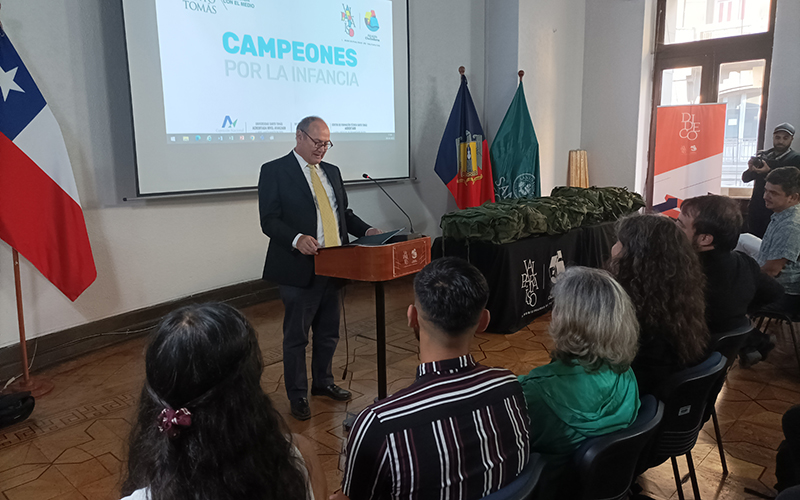 Santo Tomas Viña del Mar presenta en la Municipalidad de Valparaíso los avances del proyecto emblemático “Campeones por la Infancia”