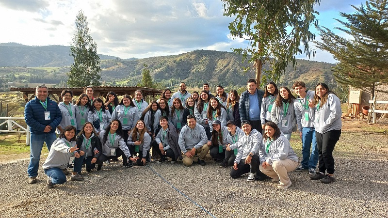 Estudiantes de UST Santiago participaron en Escuela de Líderes 2023 en Cuncumén