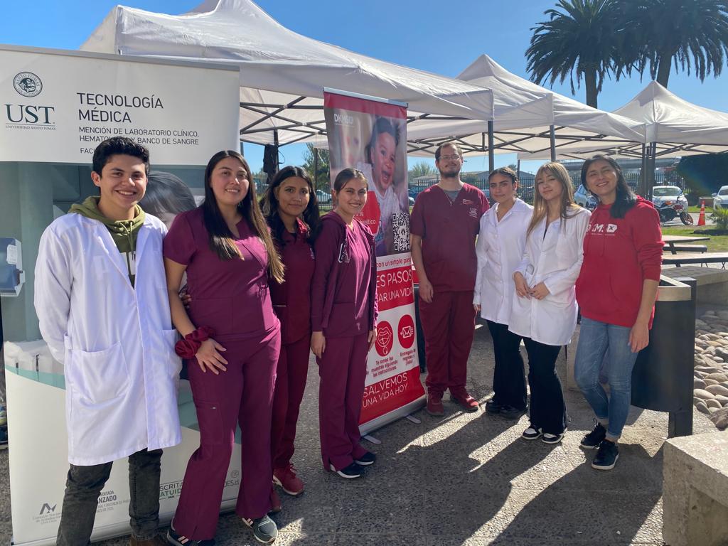 Actividades del área de la salud destacaron en el cierre de mes de Santo Tomás La Serena