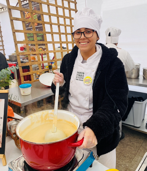 Santo Tomás Curicó y su Sabrosa Abundancia en Feria Gastronómica Cazuelas y Caldillos.