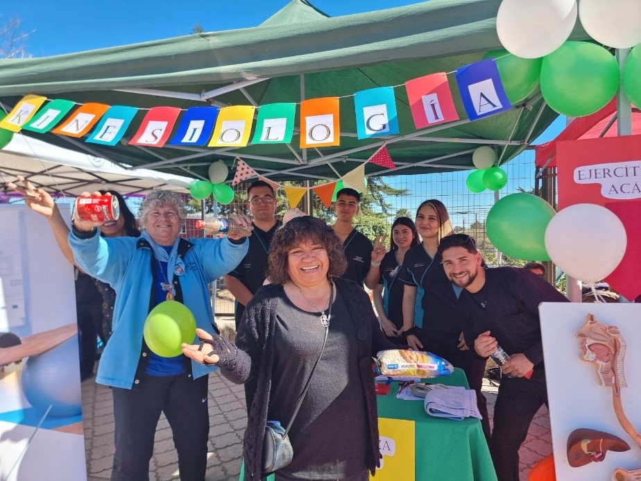 Carreras de Salud de UST participaron de encuentro de adultos mayores que convocaron a más de un centenar de asistentes en La Serena