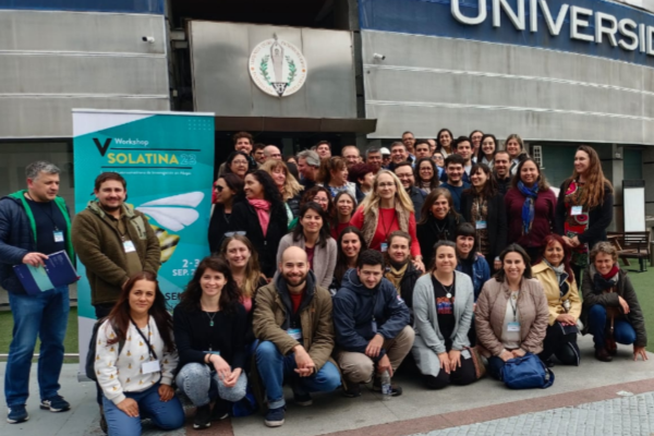 Académicos de la UST presentaron sus trabajos sobre apicultura