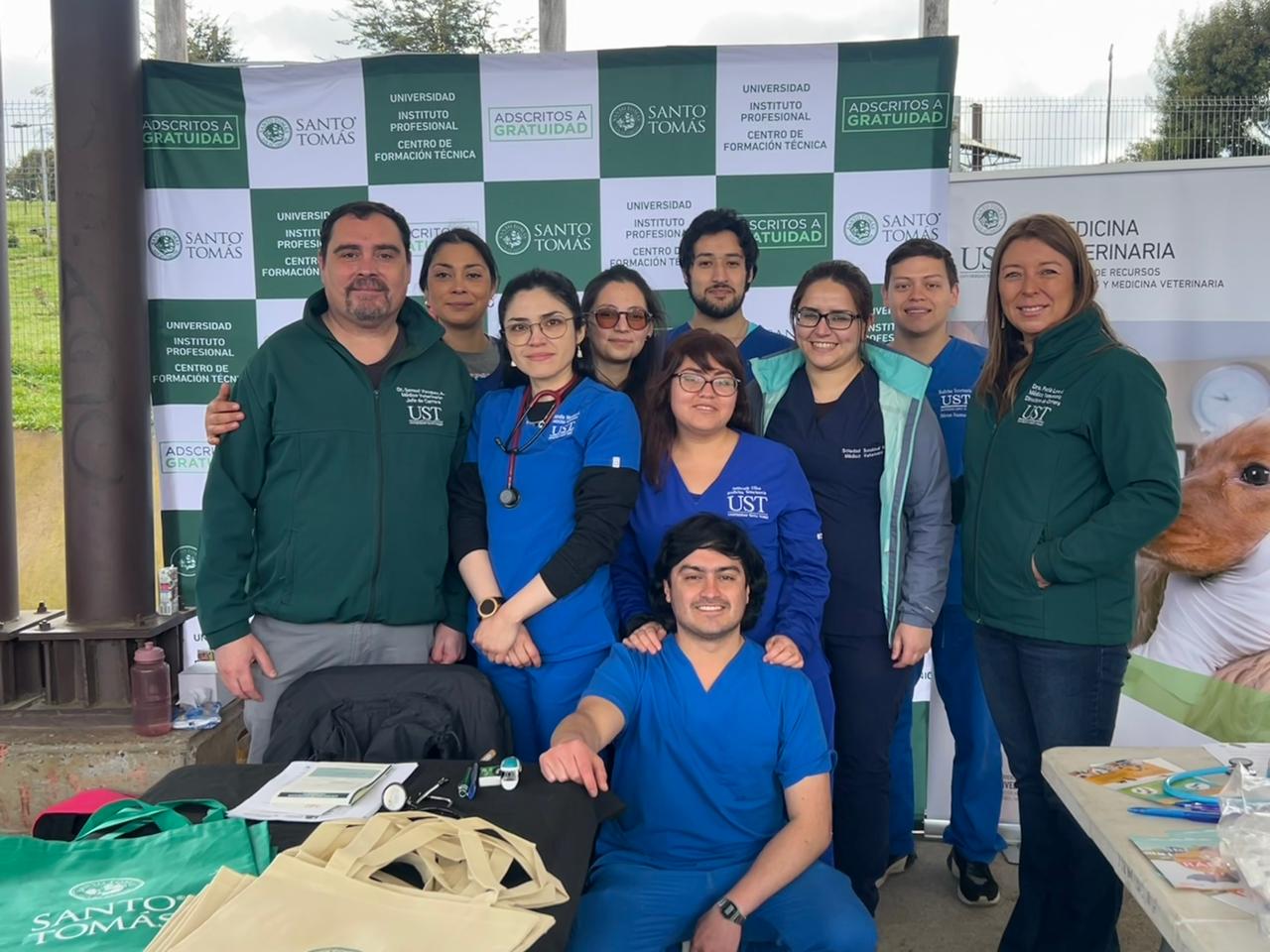 Estudiantes de la UST Temuco participaron de operativo que atendió a más de 2000 mascotas