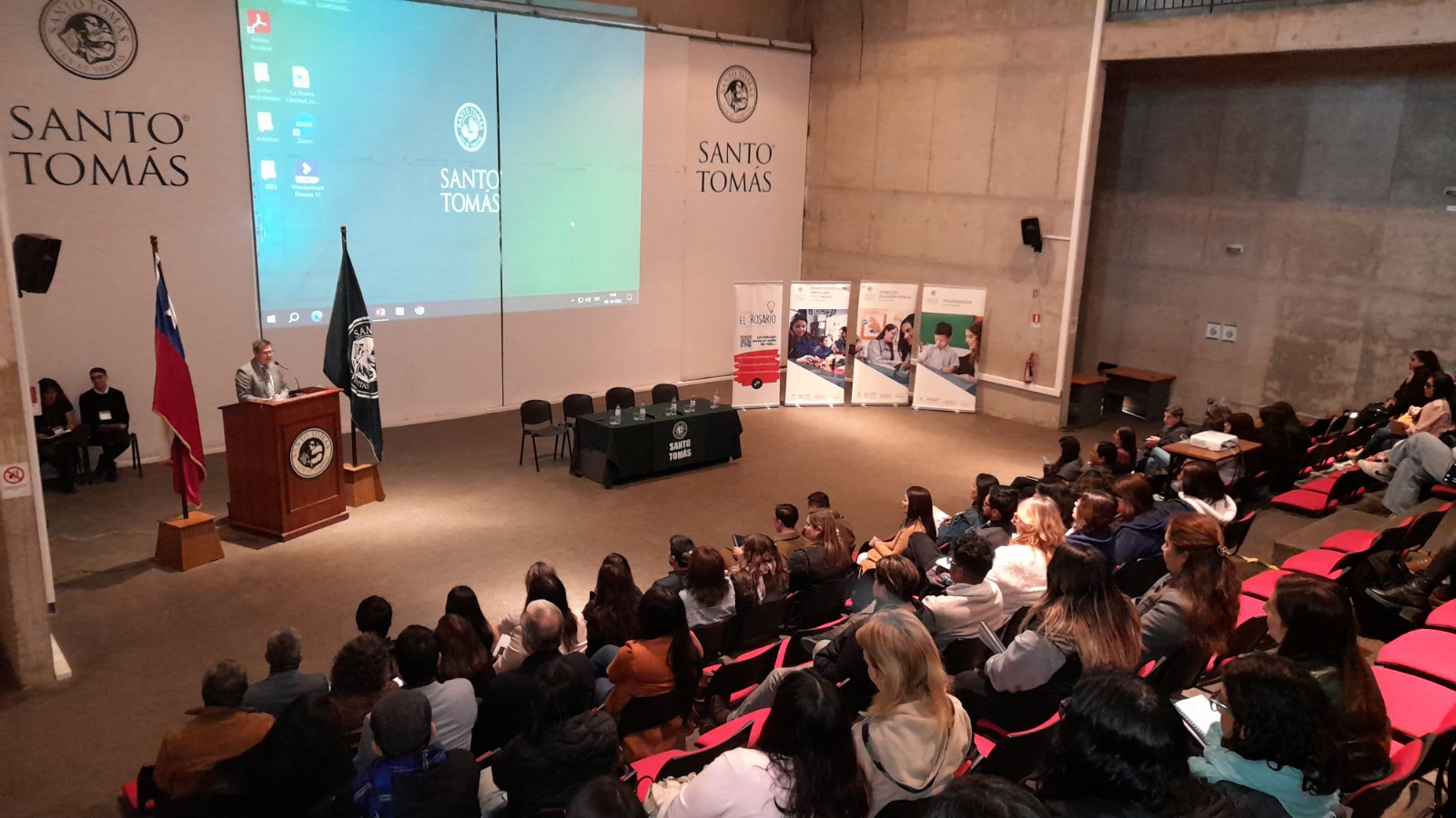 En Santo Tomás La Serena se desarrolló seminario sobre Inclusión que incluyó la presentación de Benito Baranda