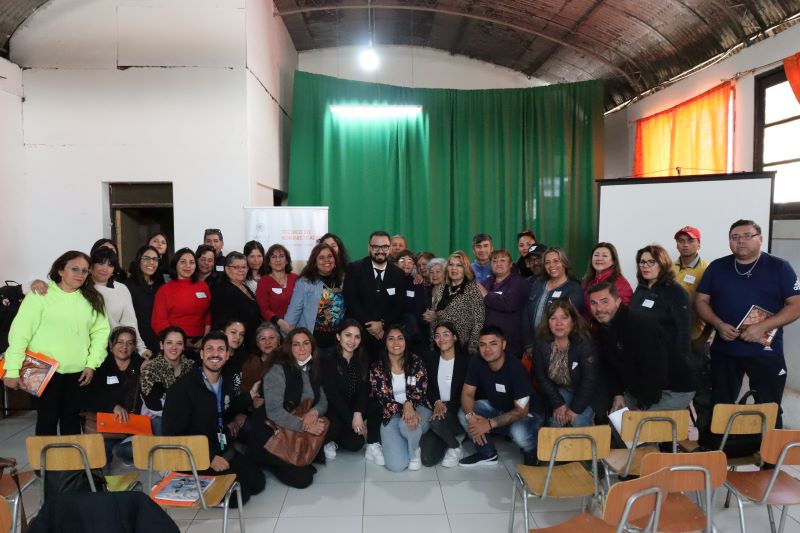 Locatarios de la Feria Modelo de Ovalle se capacitan gracias al programa “Crea Empresa” de Santo Tomás