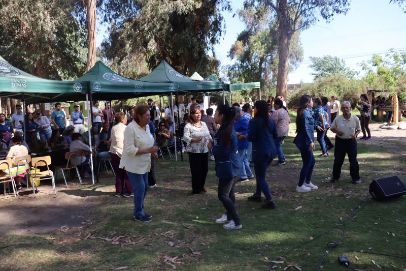 Personas mayores y estudiantes concluyen proyecto de acompañamiento “No estás solo” con tarde recreativa