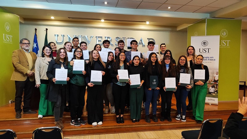 Ceremonia Certificación del Curso "Promotores de Vida Activa para la Primera Infancia" de UST y Fundación Arcor