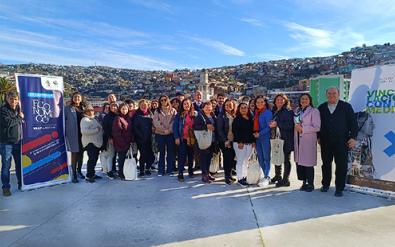 Vinculación con el Medio: En Mercado Puerto de Valparaíso se lanza la segunda versión de la Escuela de Microemprendimientos Familiares