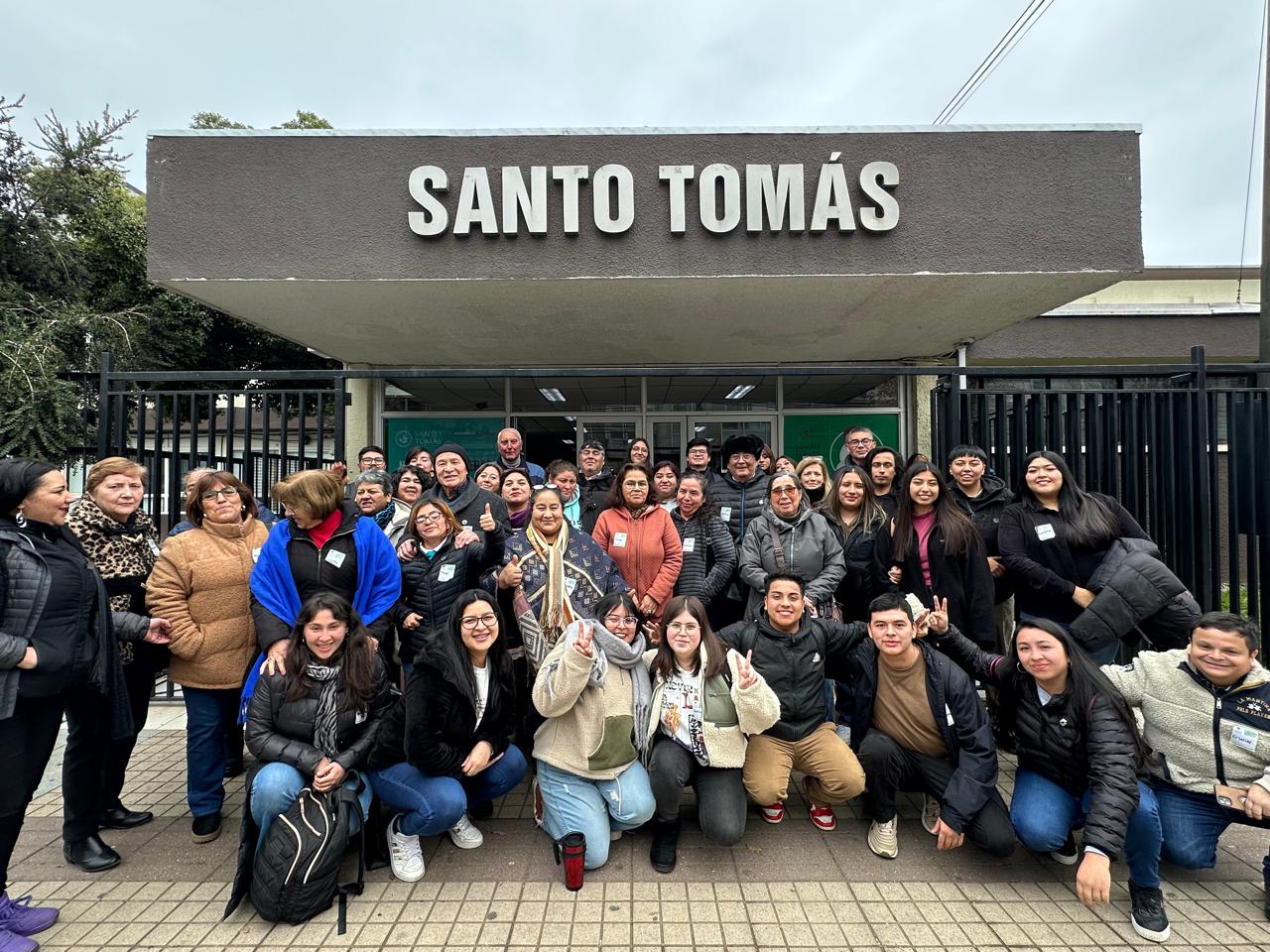 Estudiantes de Servicio Social entregaron orientación a dirigentes sociales para postular a Fondos Municipales