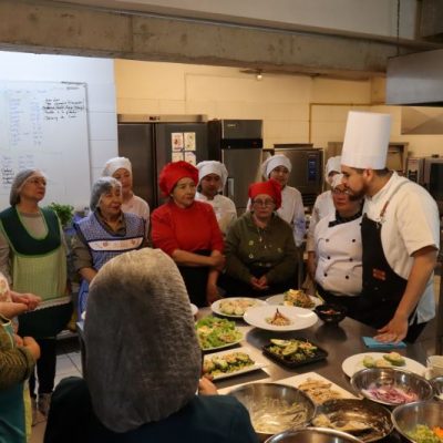 Taller de gastronomía para adultos mayores de Ovalle