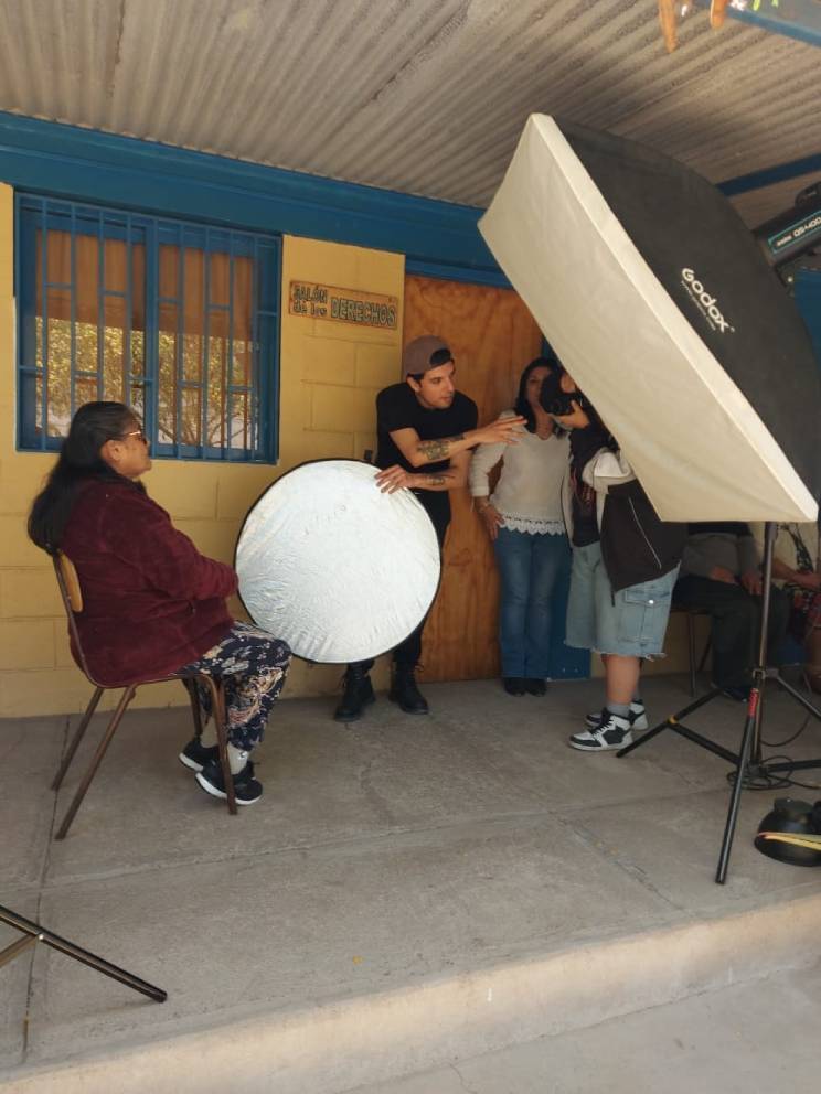 Estudiantes de Técnico en Diseño Digital y Publicitario de Santo Tomás Copiapó realizaron actividad fotográfica con personas mayores de Tierra Amarilla