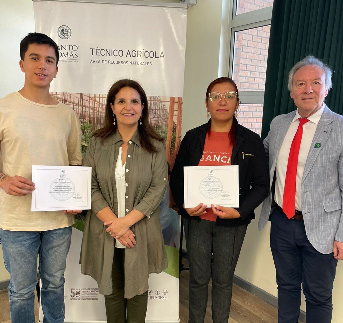 Estudiantes de Técnico Agrícola reciben reconocimiento ...