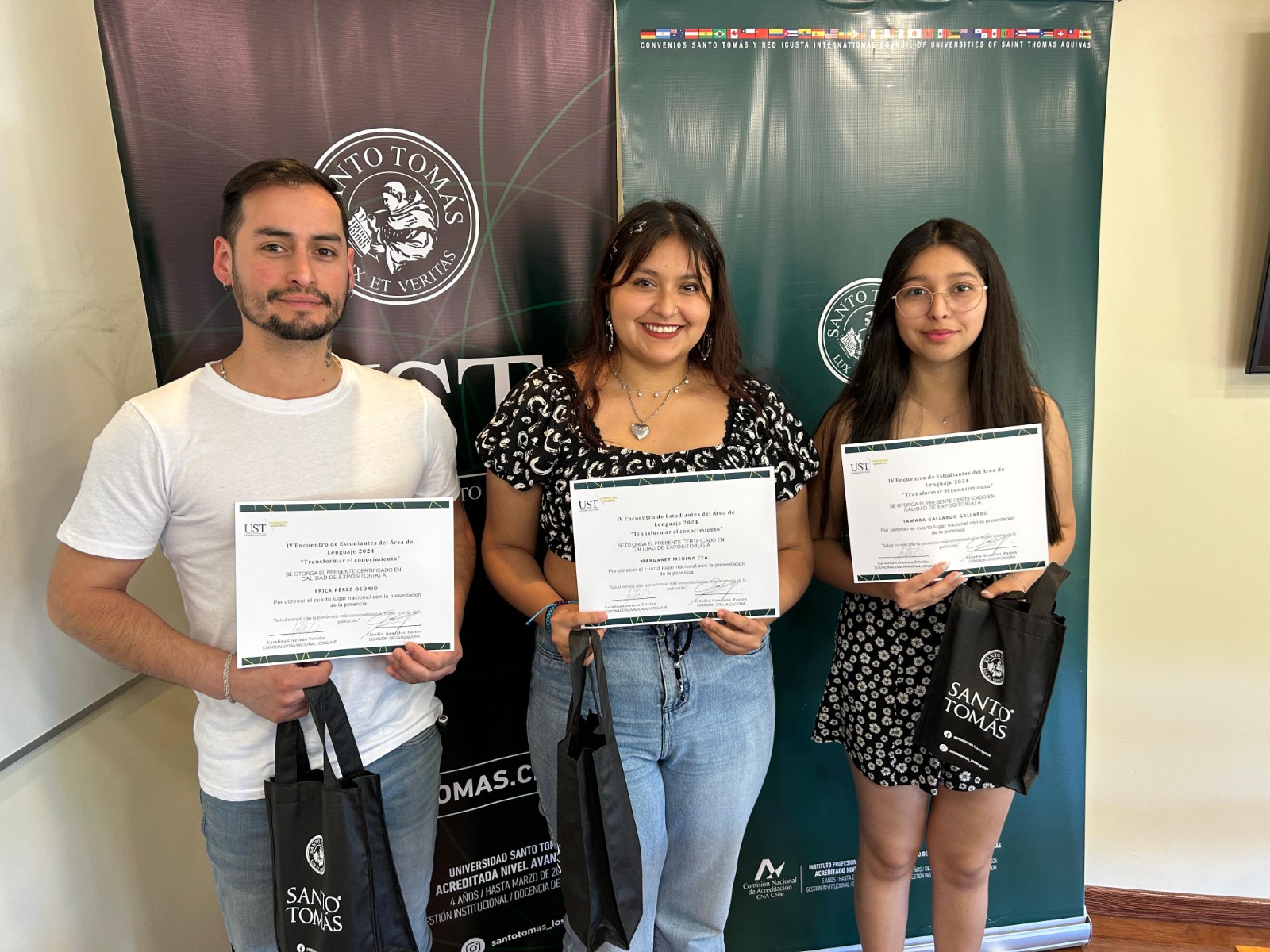 Estudiantes de Psicología UST Los Ángeles destacan en encuentro nacional de Lenguaje