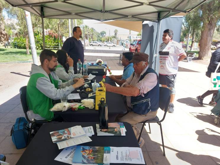 Santo Tomás realizó Muestra y Feria de Servicios en Parque Schneider de Copiapó