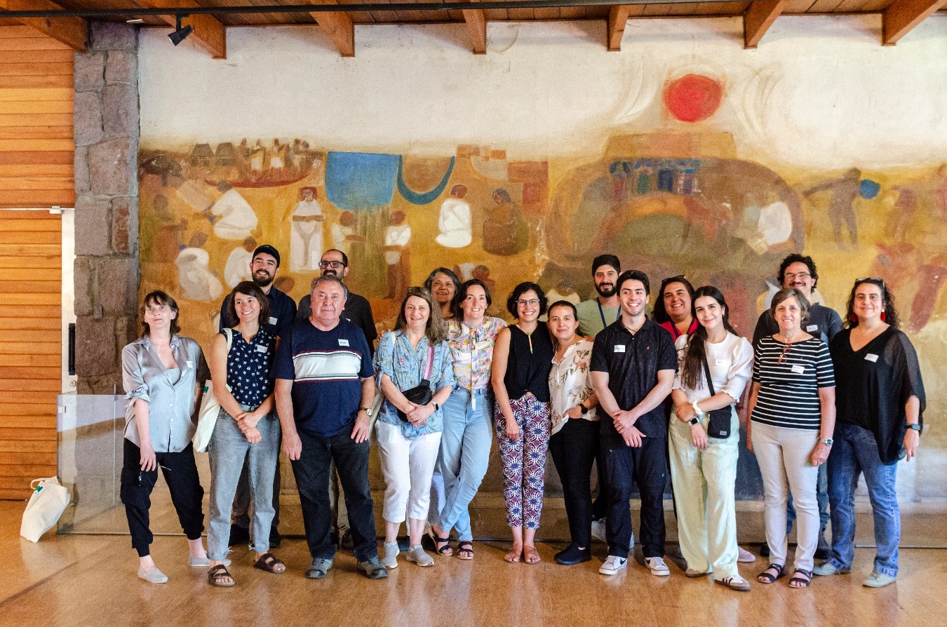 Académicas de la Escuela de Agronomía de UST Santiago destacan en taller sobre turberas