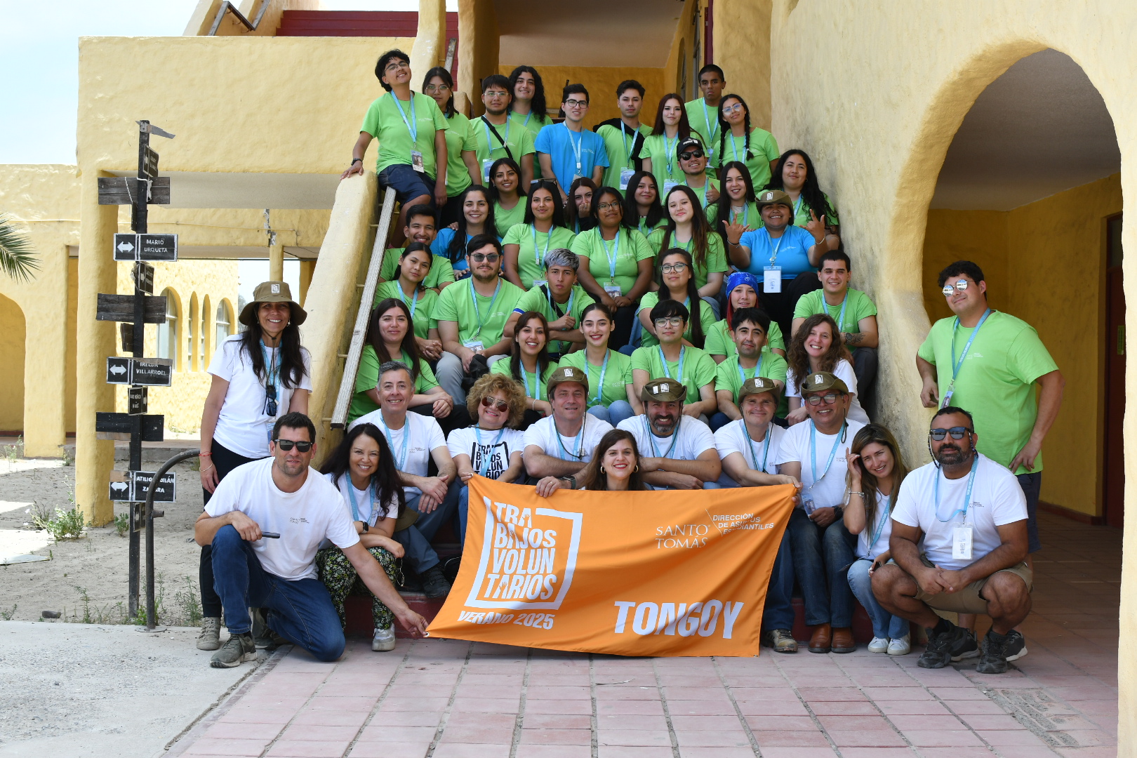 Estudiantes de sede Iquique participaron en voluntariado en Tongoy