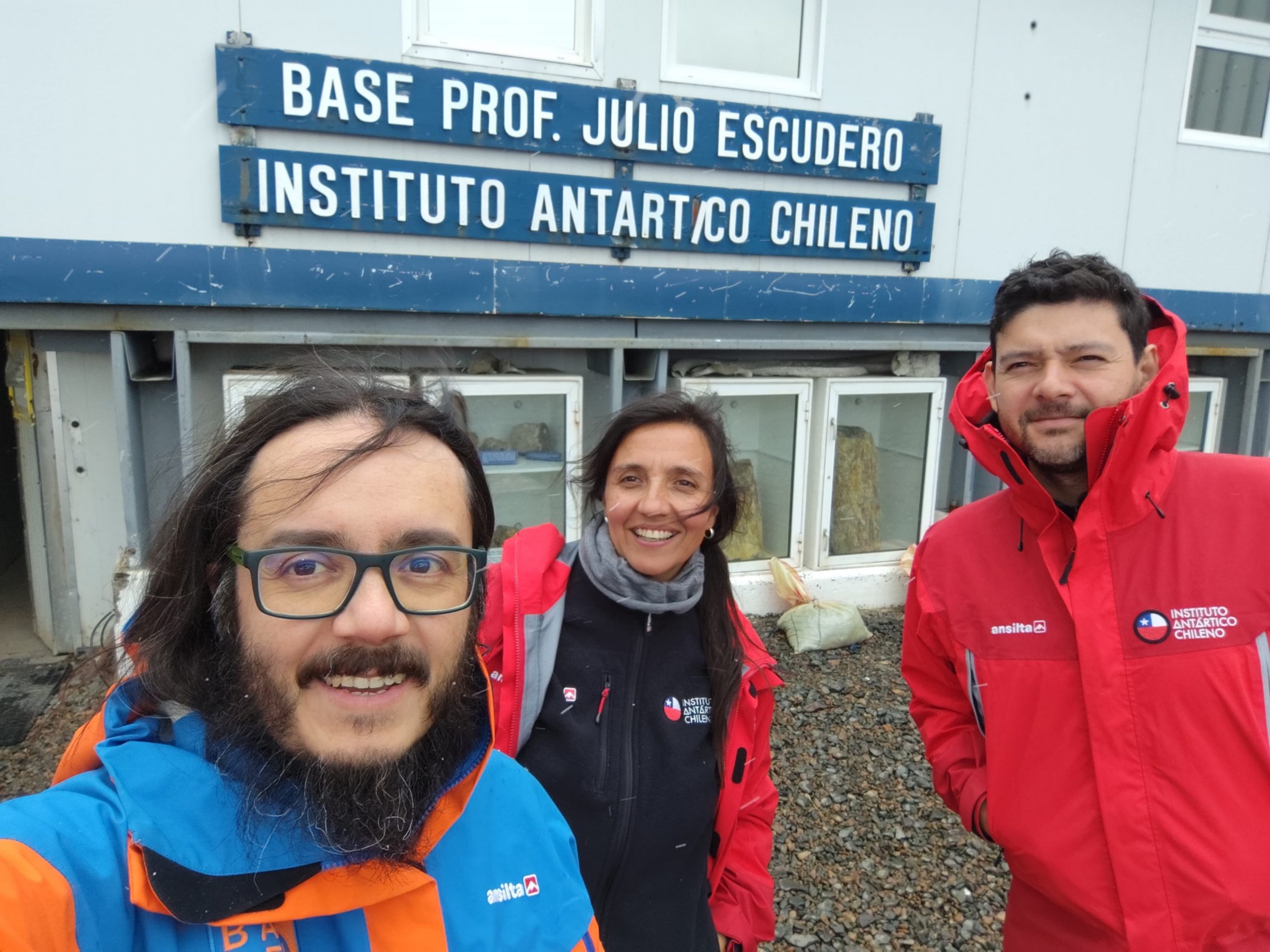 Investigadores de la Universidad Santo Tomás participarán en expedición a la Antártica