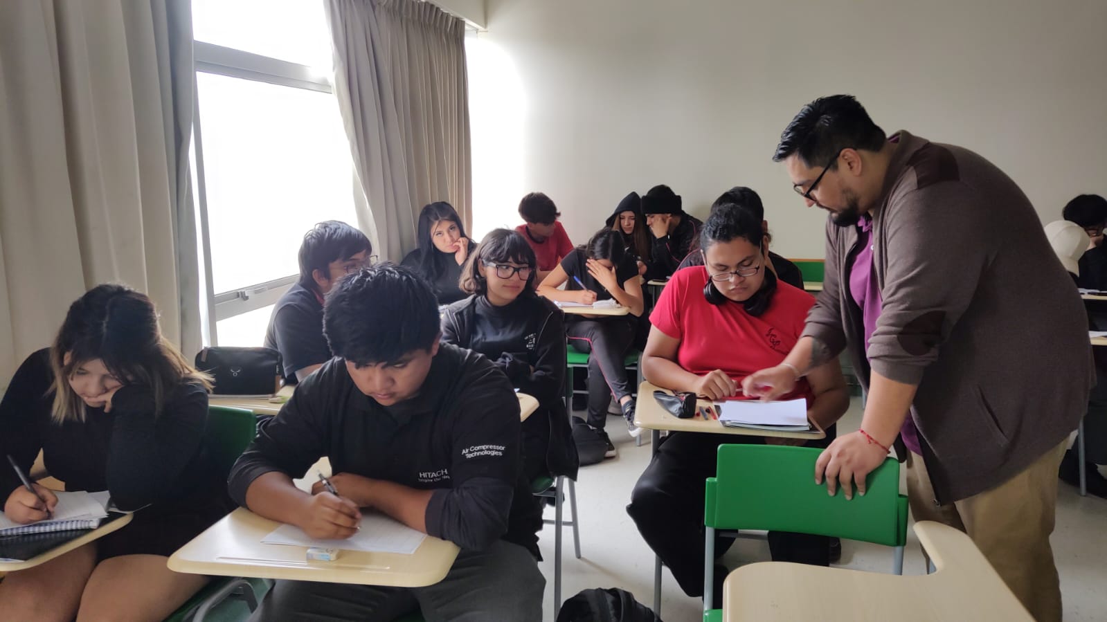 Liceo Ignacio Carrera fue parte de jornadas de alternancia formativa con área de administración de Santo Tomás La Serena