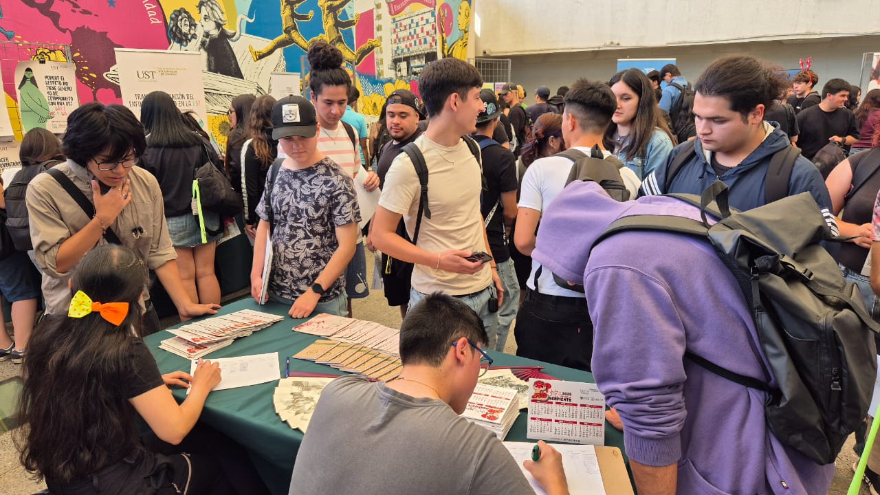 Feria de Vida Estudiantil UST Santiago: Un espacio clave para la integración de nuevos Tomasinas y Tomasinos