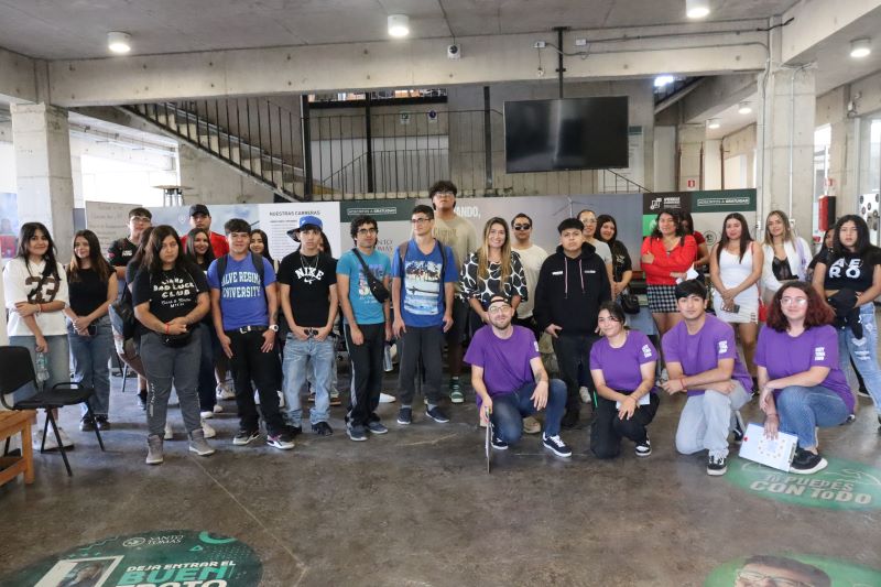 Estudiantes ovallinos inician el desafío de la educación superior participando en la "Semana Cero" de Santo Tomás